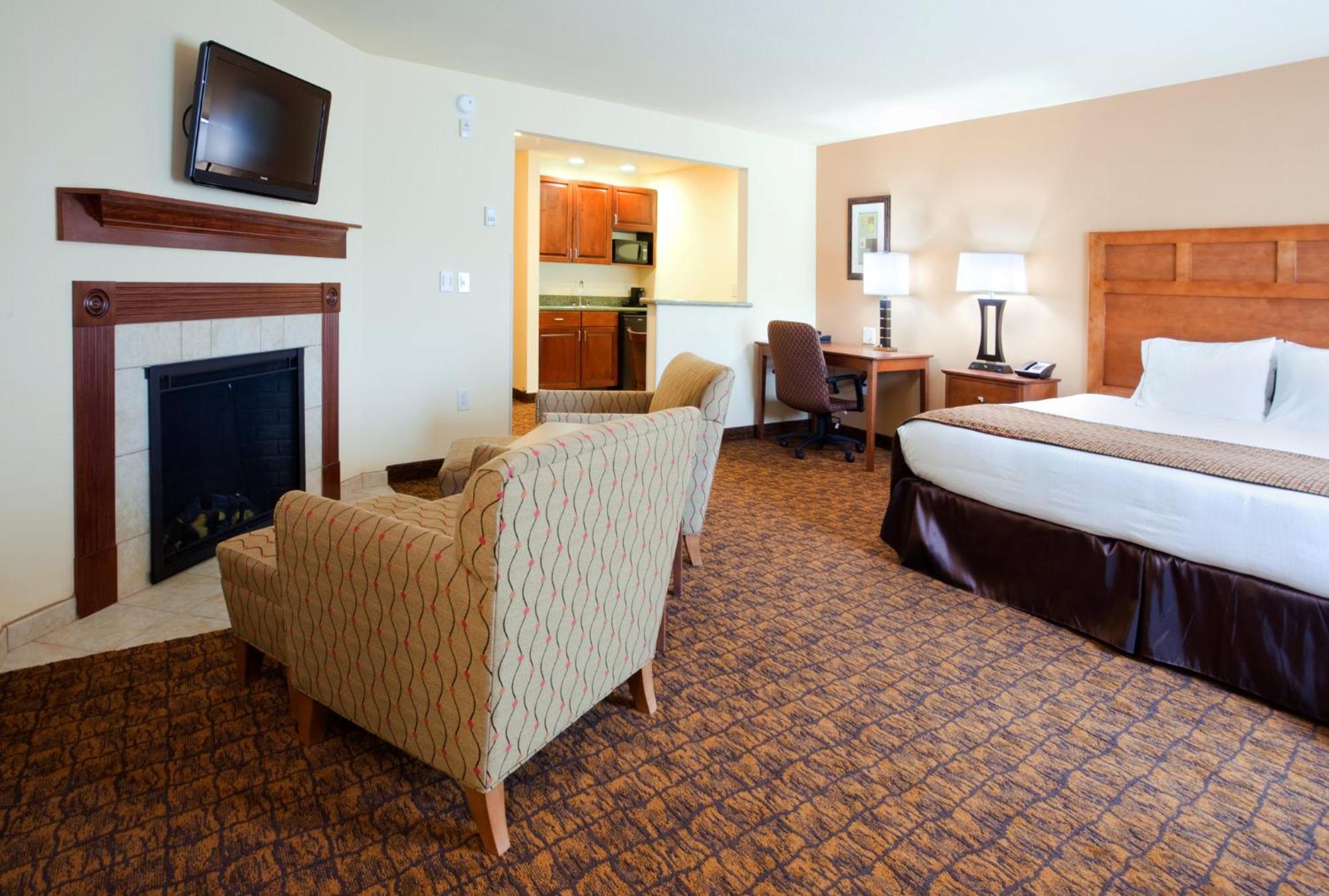 Holiday Inn Express Hotel & Suites Mount Airy By Ihg Exterior foto