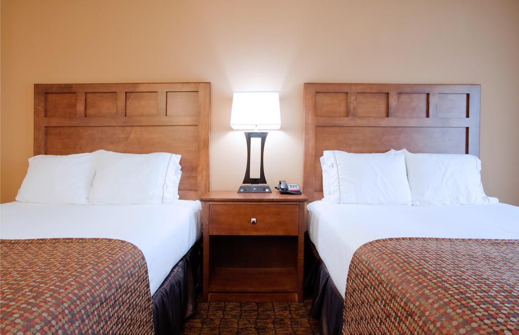 Holiday Inn Express Hotel & Suites Mount Airy By Ihg Quarto foto