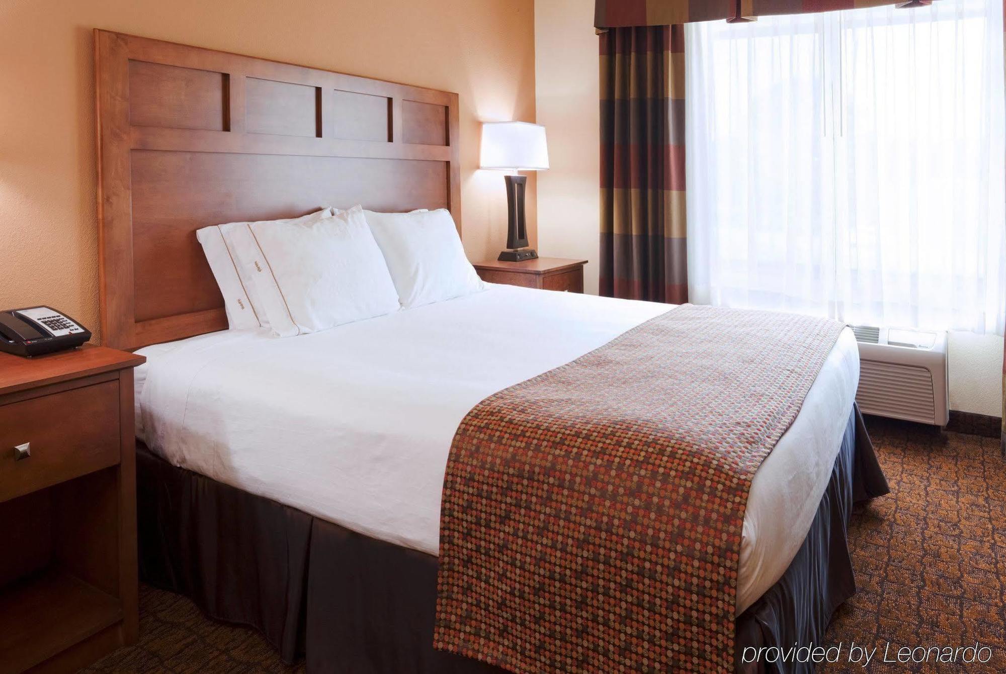 Holiday Inn Express Hotel & Suites Mount Airy By Ihg Quarto foto